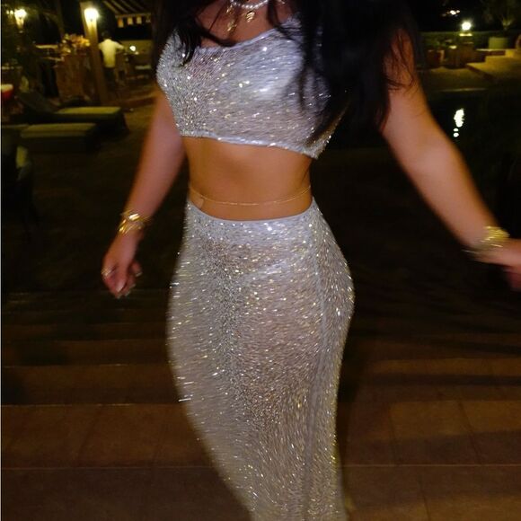 NBD shanti top & skirt silver SET REVOLVE - Picture 9 of 11